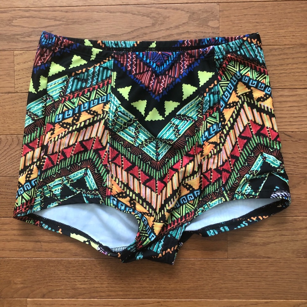 Onzie High Waisted Hot Yoga Shorts One Size